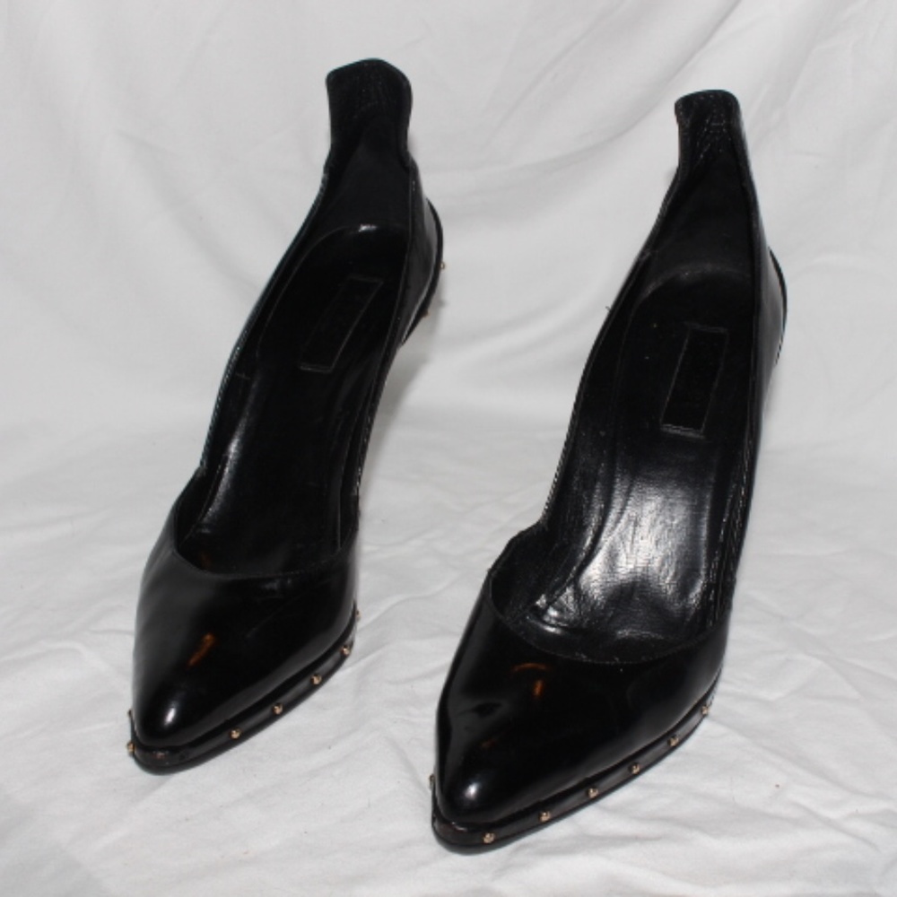 Gucci pointed toe high back heels